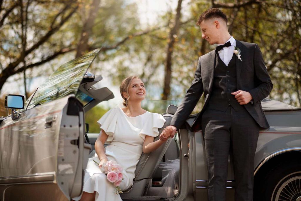 Top 10 Tips for Choosing the ideal Wedding Limo Service