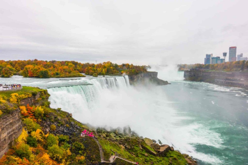 Toronto to Niagara: 6 Efficient Transport Options to Consider