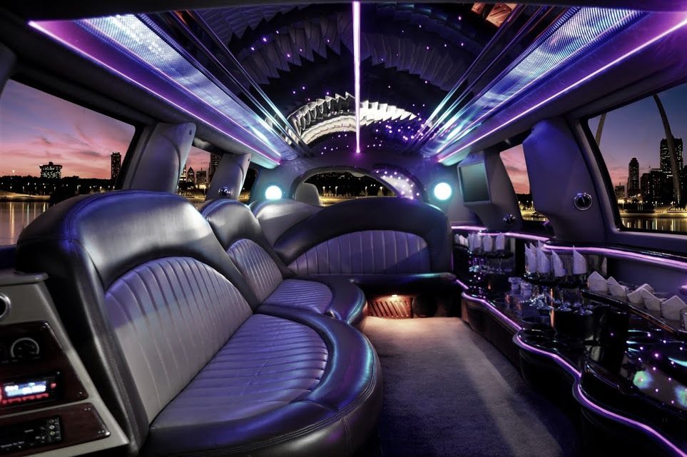 stretch-limousine-2-interior