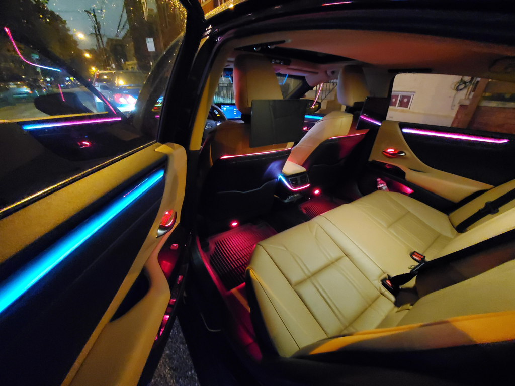 lexus_interior